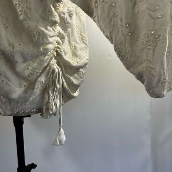 LOVESTITCH BOHO OFF WHITE IVORY EYELET PEASANT BLOUSE M - Picture 6 of 13